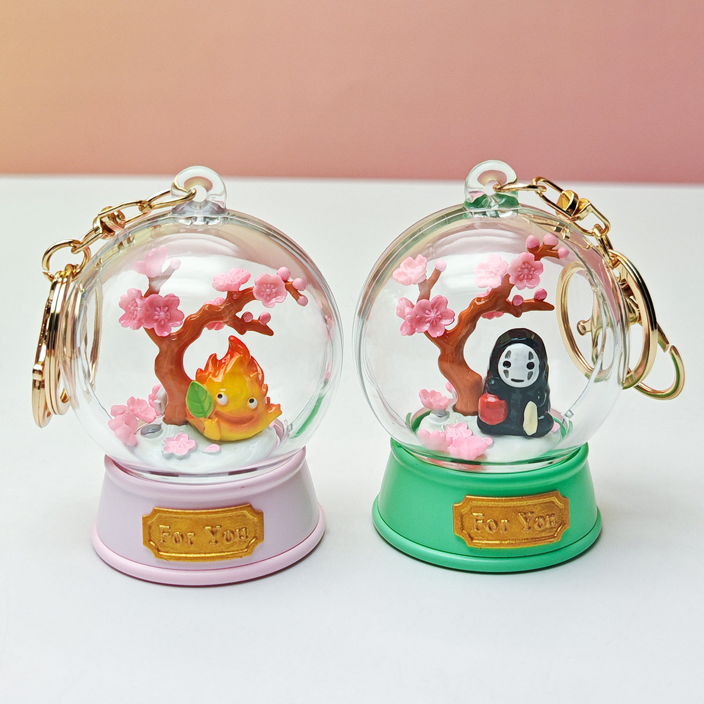 Llavero de Hayao Miyazaki con  - Resin Art Case reseña y precio