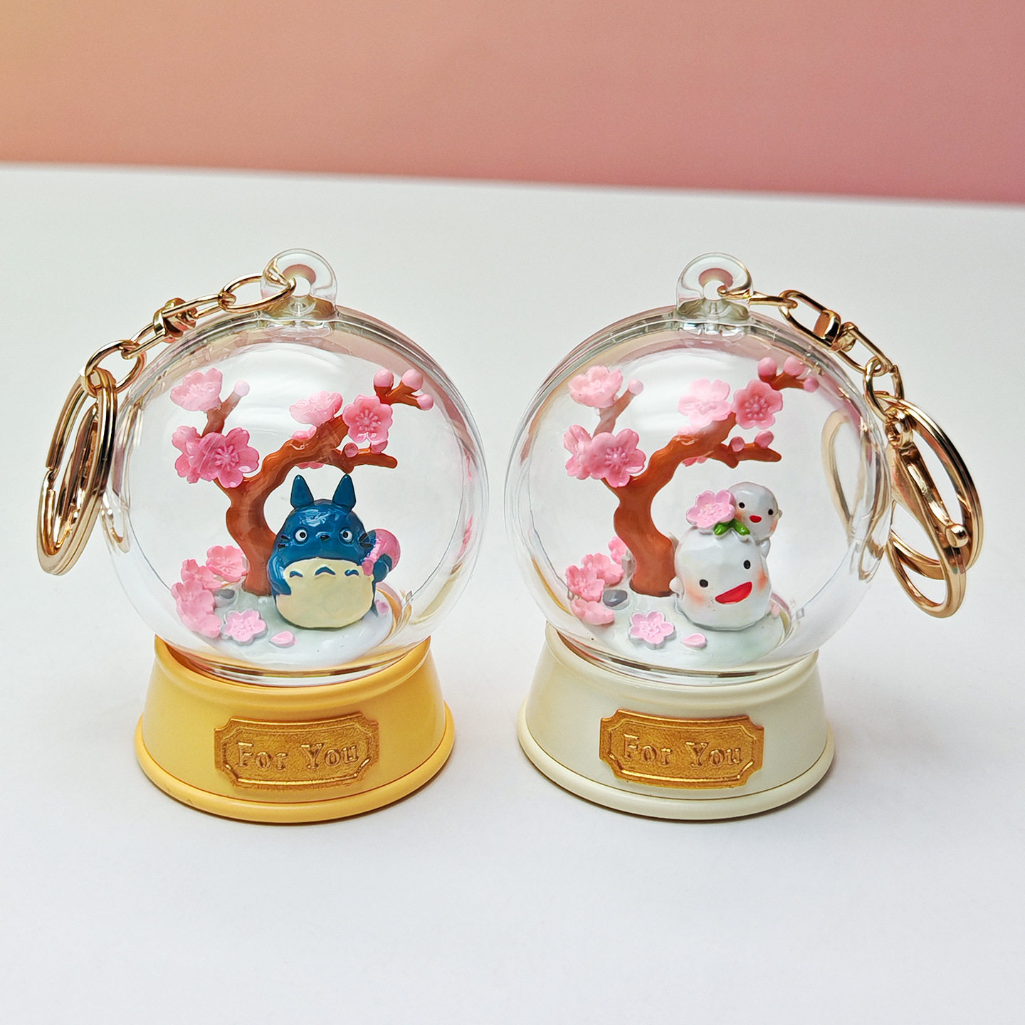 Llavero de Hayao Miyazaki con  - Resin Art Case reseña y precio